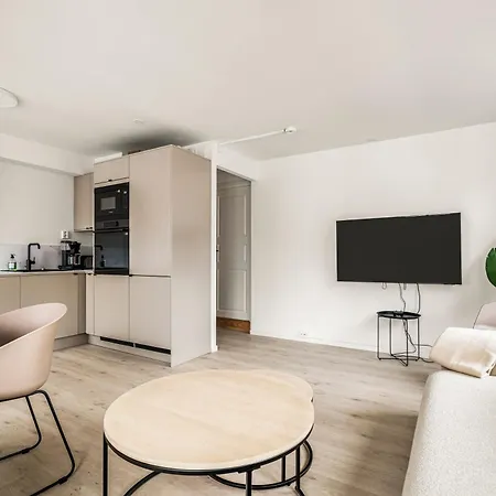 Center, Light & Modern * Bergen