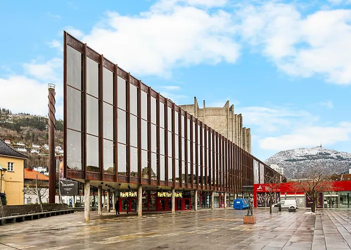 Center, Light & Modern * Bergen